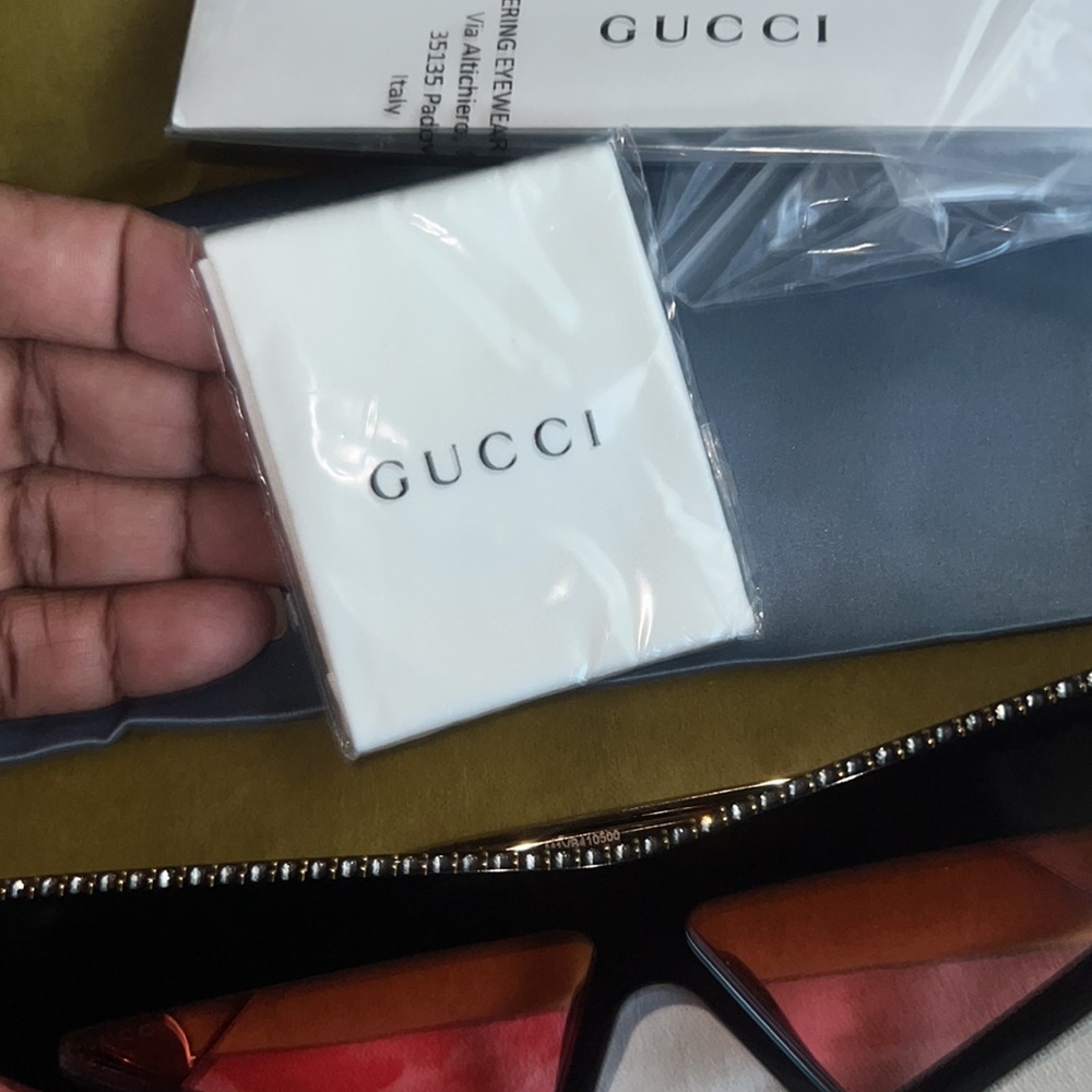 KILLER GUCCI’S - Picture 5 of 11
